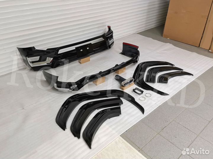 Обвес Toyota Land Cruiser 300 Modellista Черный