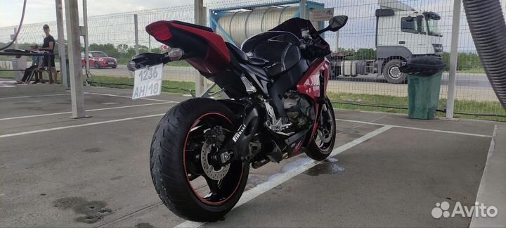 Honda cbr1000rr