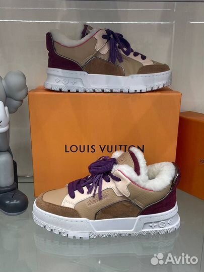 Кроссовки меховые Louis Vuitton