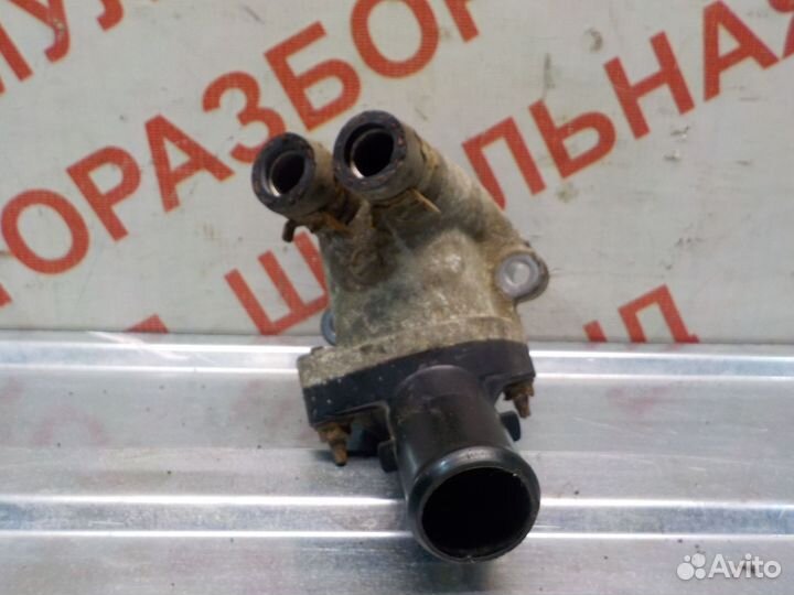 Корпус термостата Тойота Королла Е150 1.6л