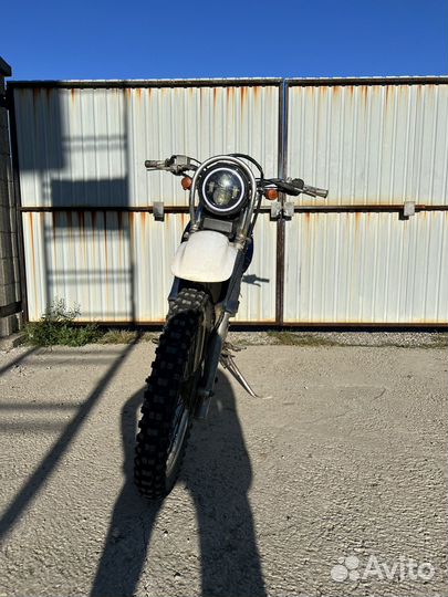 Suzuki djebel 200