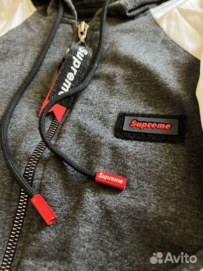 Костюм Supreme