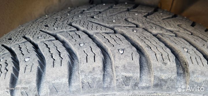 Nokian Tyres Hakkapeliitta 8 SUV 225/65 R17 106T