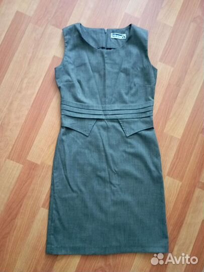 Школьная форма для девочки серая 44-46