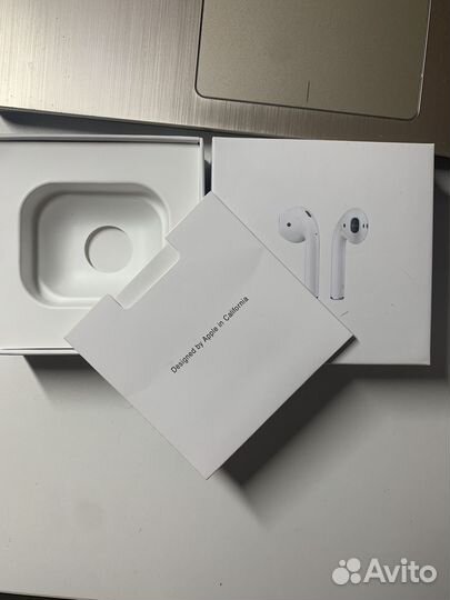 Коробка от iPhone 7 rose gold и airpods 1