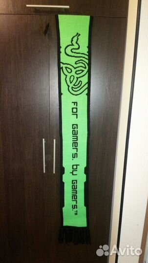 Продаю шарф Razer