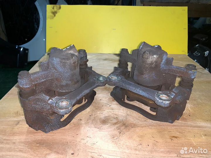 Суппорт задний на Мерседес w639