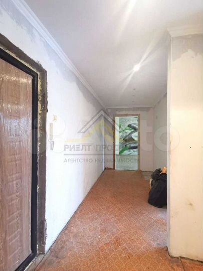 2-к. квартира, 52 м², 3/9 эт.