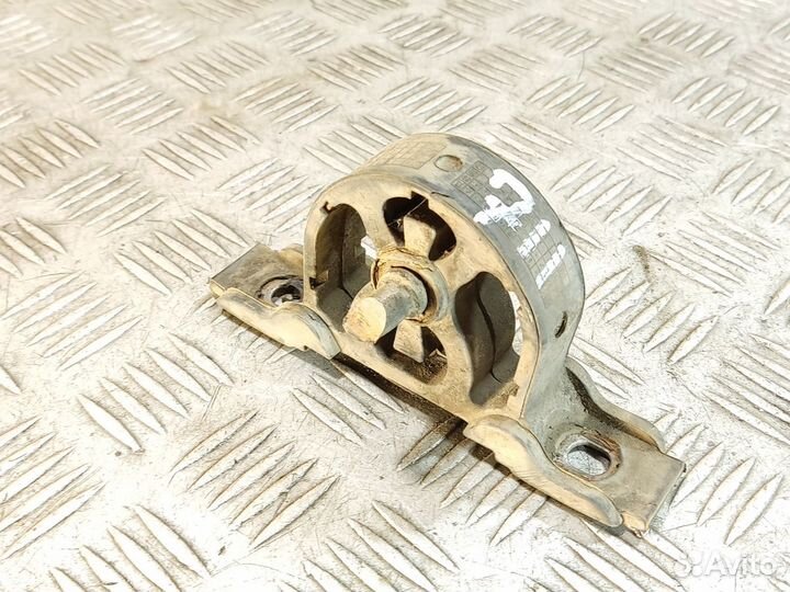 Кронштейн глушителя Bmw X5 e53 2000-2007