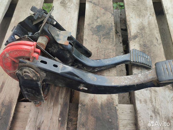 Форд Скорпион педальный узел
