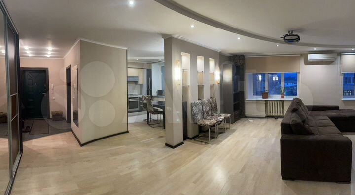 3-к. квартира, 104 м², 7/10 эт.