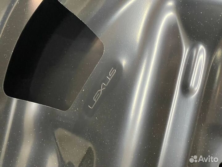 Новый капот на Lexus RX 4