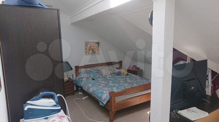 3-к. квартира, 140 м², 3/3 эт.