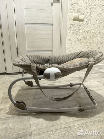 Шезлонг для новорожденных