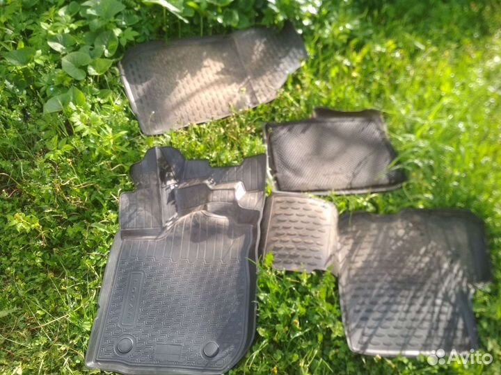 Коврики Логан 2