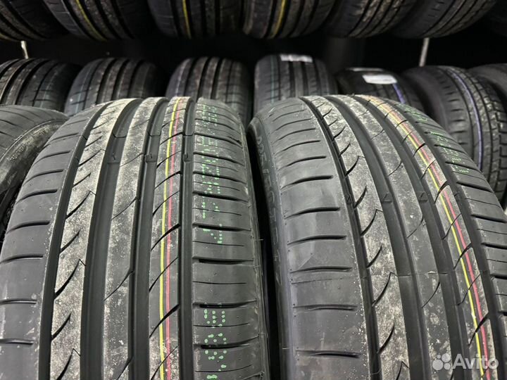 Tracmax X-Privilo TX3 275/35 R20 102