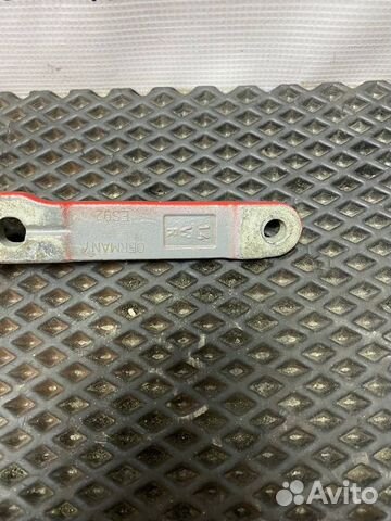 Петля капота левая Volvo FH4 82320176