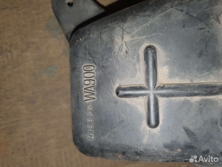 Влагоотделитель Nissan Expert