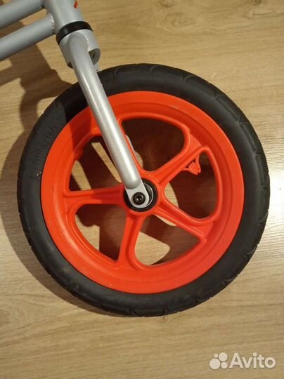 Беговел chillafish 2.5-5 лет