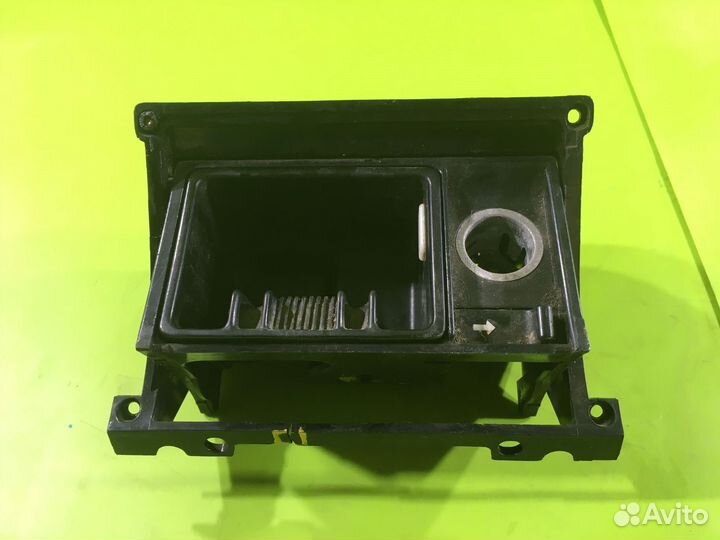 Пепельница для Mercedes-Benz W140