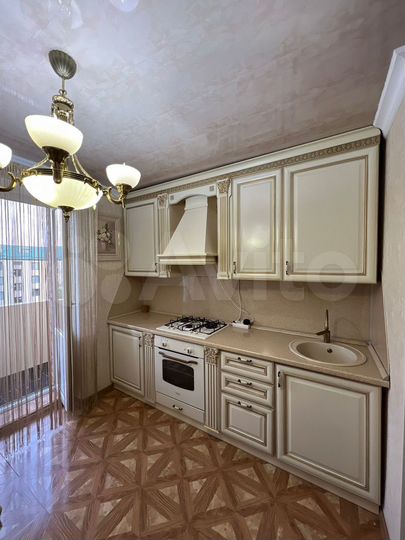 2-к. квартира, 57 м², 5/5 эт.