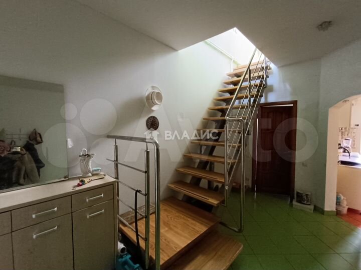 3-к. квартира, 90 м², 2/3 эт.