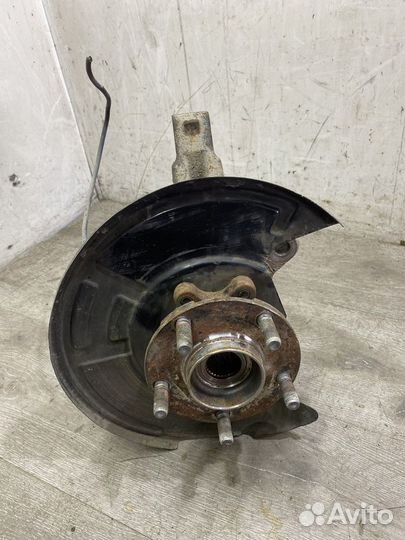 Кулак поворотный передний правый Nissan Teana