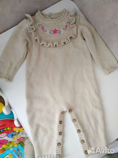 Вязаный комбинезон для девочки