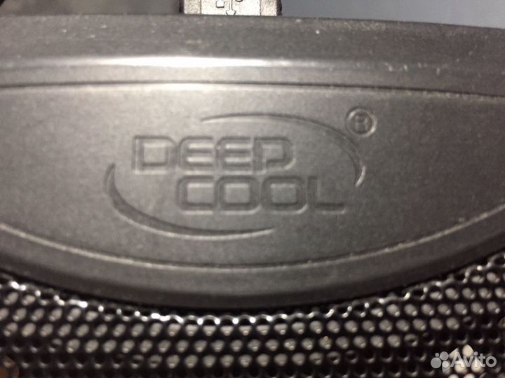 Подставка под ноутбук