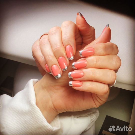 Наращивание ногтей