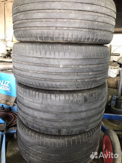 Pirelli P Zero 275/35 R22 и 315/30 R22 104Y