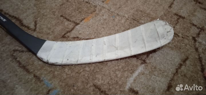 Клюшка для хоккея с шайбой CCM карбон