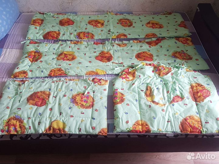 Бортики в кроватку