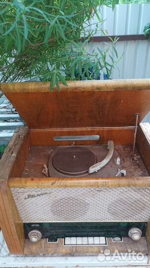 Радиола -Волга СССР