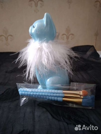 Кот фигурка