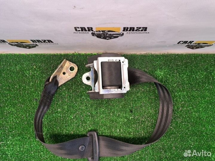 Ремень безопасности задний R Volkswagen Golf