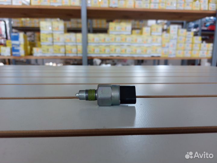 Датчик заднего хода Hyundai/KIA