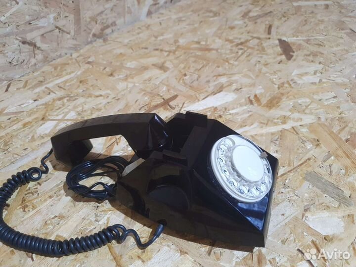 Раритетный телефон