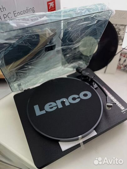 Виниловый проигрыватель