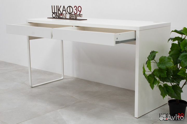 Компьютерный столик IKEA