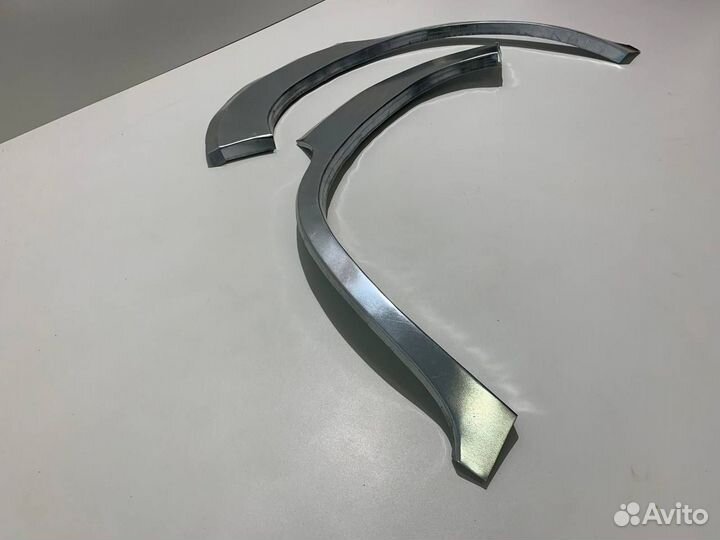 Арки задние Toyota Rav 4 XA30