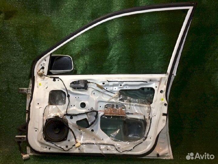 Дверь передняя правая Mitsubishi Lancer Cedia Lanc