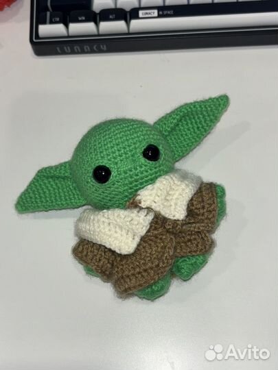 Вязанная игрушка Грогу