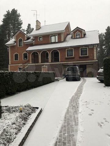 Дом 336 м² на участке 22 сот.