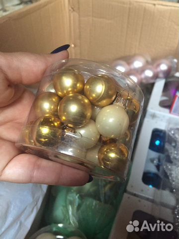 Елочные игрушки шары
