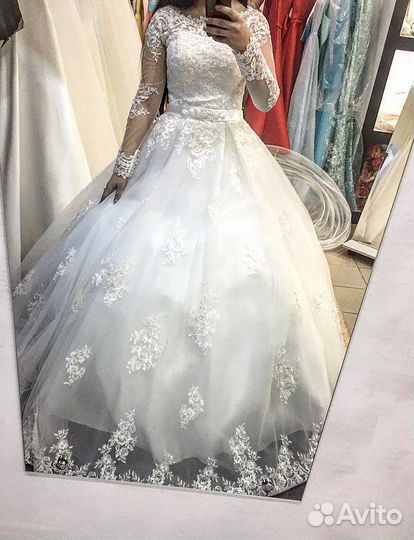 Свадебное платье