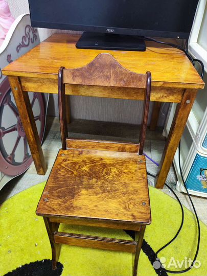 Детский стол и стул