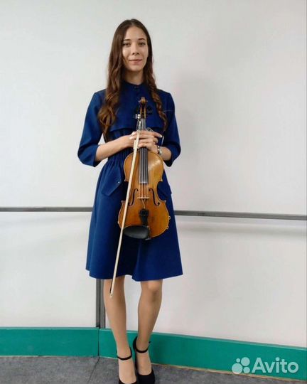Скрипачка на праздники