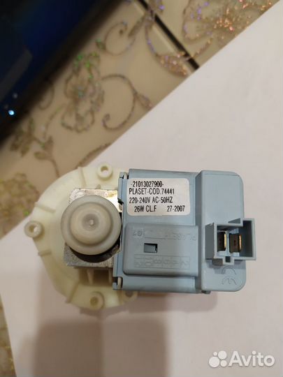 Водяной насос к посудомойке Hotpoint-Ariston