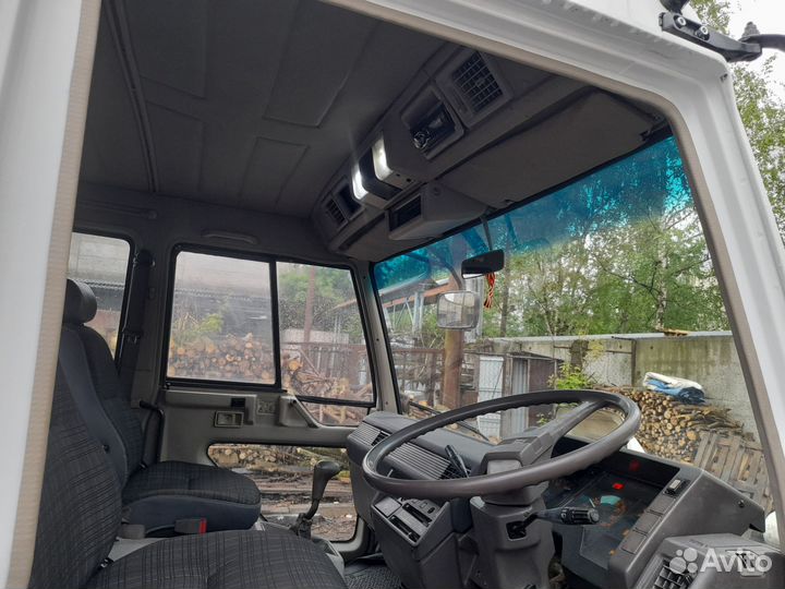 Mitsubishi Fuso Fighter с КМУ, 1990